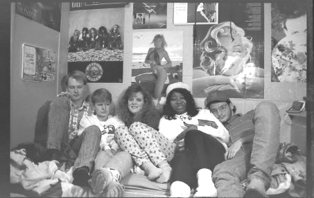 Freshmen, State Hall 1990